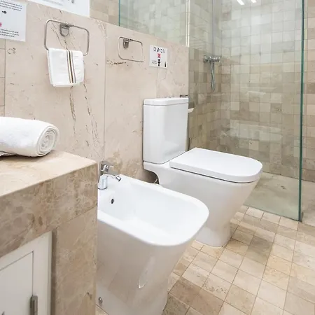 Relax In Apartment *